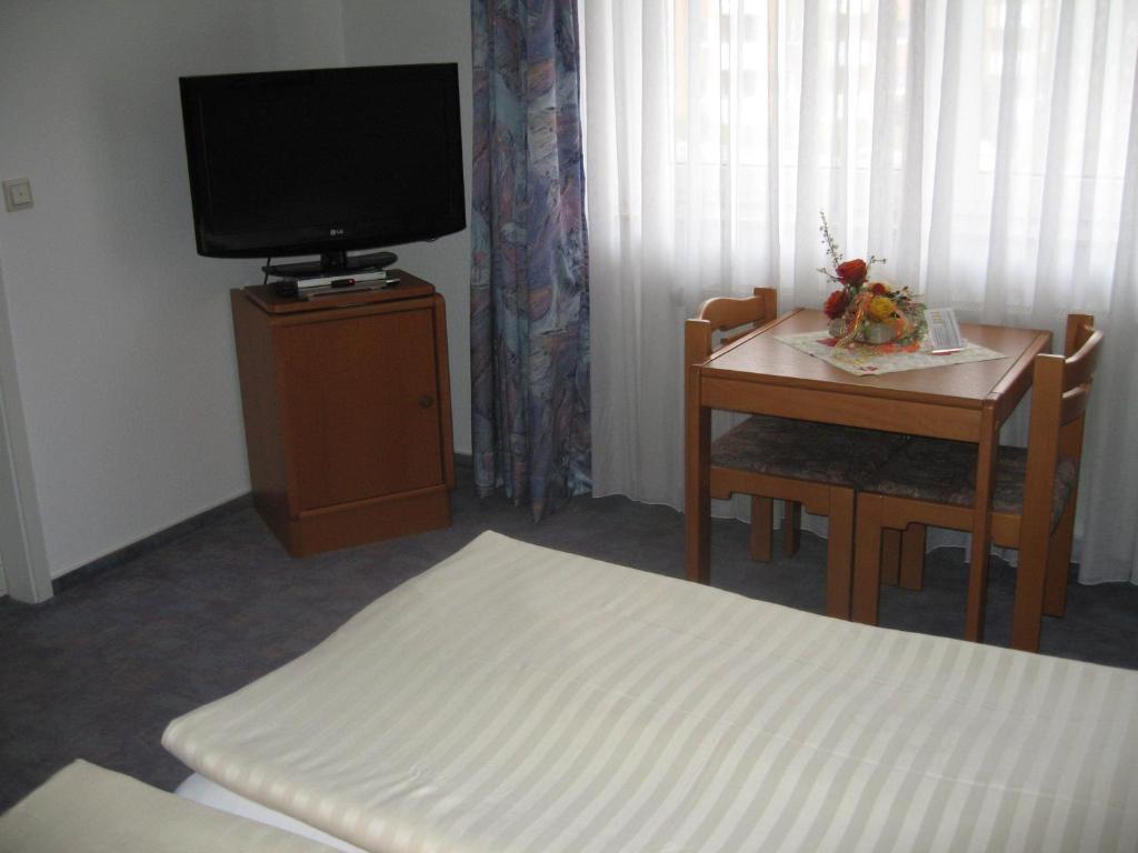 Hotel Alt-Holzhausen Bad Pyrmont Habitación foto